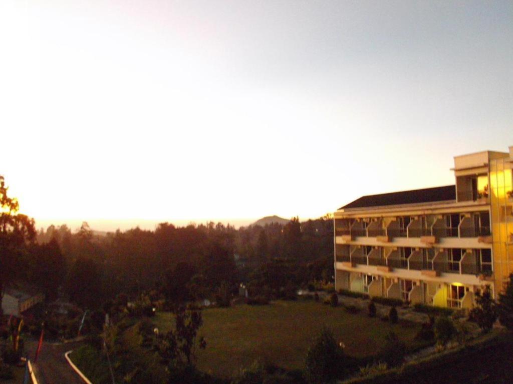 Casa Monte Rosa Puncak Exterior foto