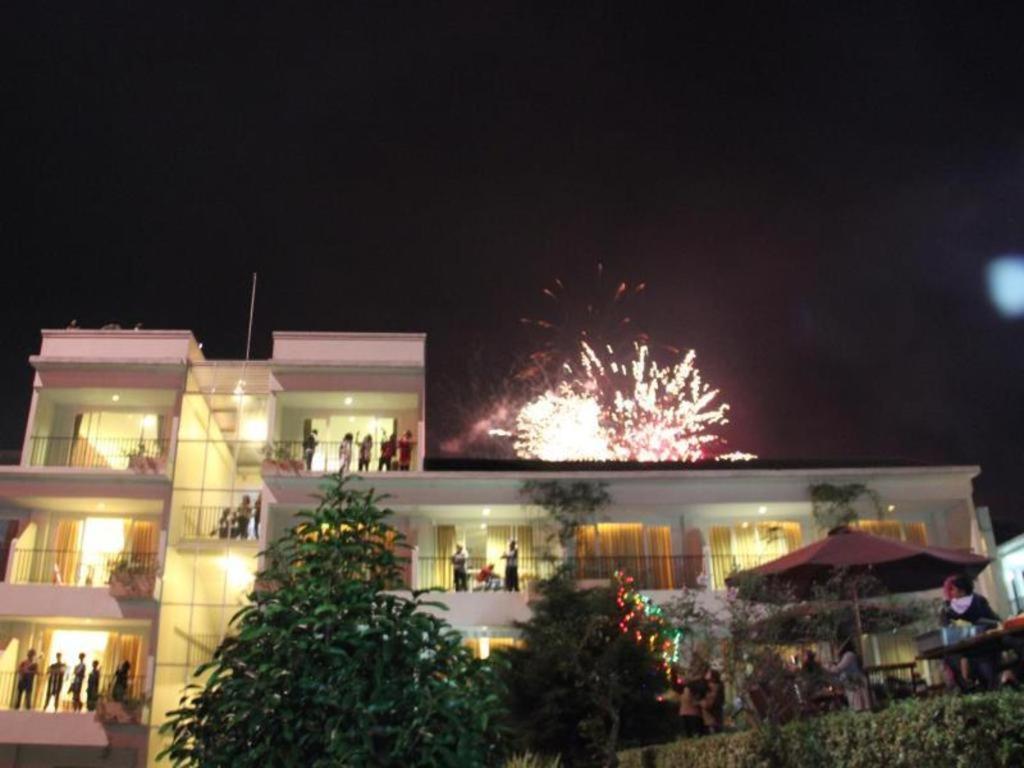 Casa Monte Rosa Puncak Exterior foto